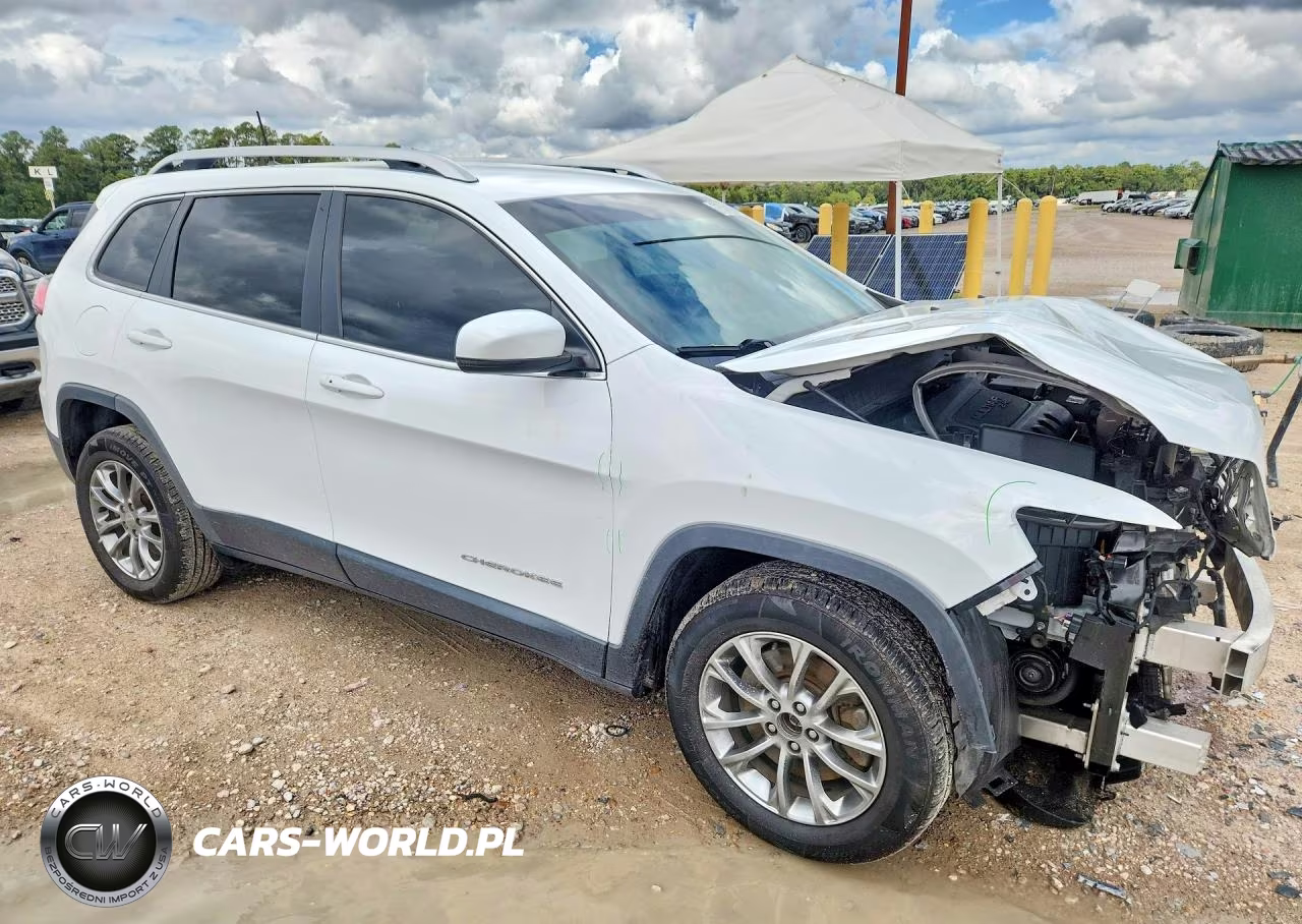 2020 Jeep Cherokee Latitude Plus VIN:1C4PJLLB0LD552444 - 4