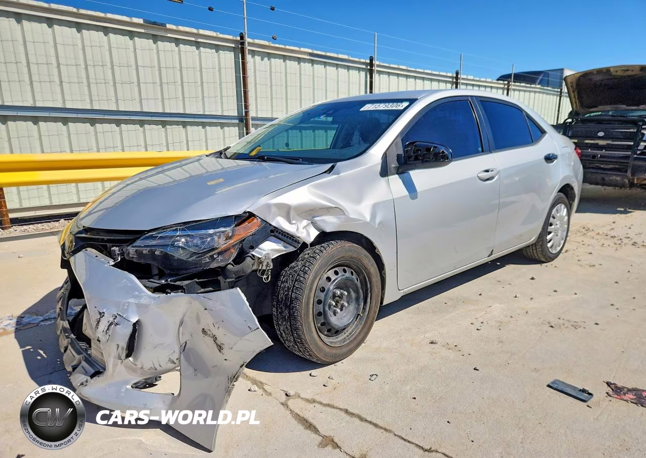 2018 Toyota Corolla Le VIN:5YFBURHE0JP749504 - 1