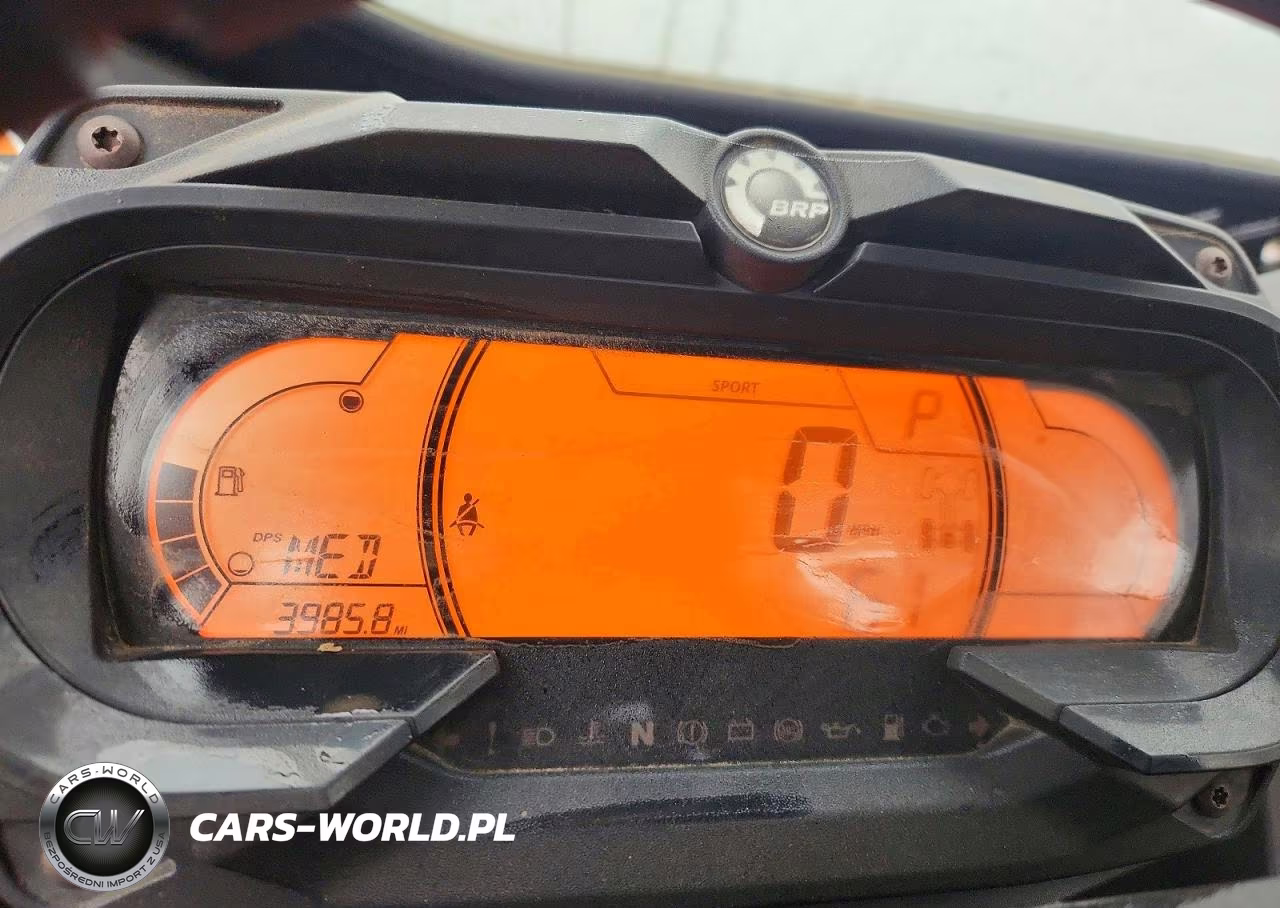 2020 Can-Am Maverick X3 Utility Vehicle VIN:3JBVDAV46LK000189 - 8