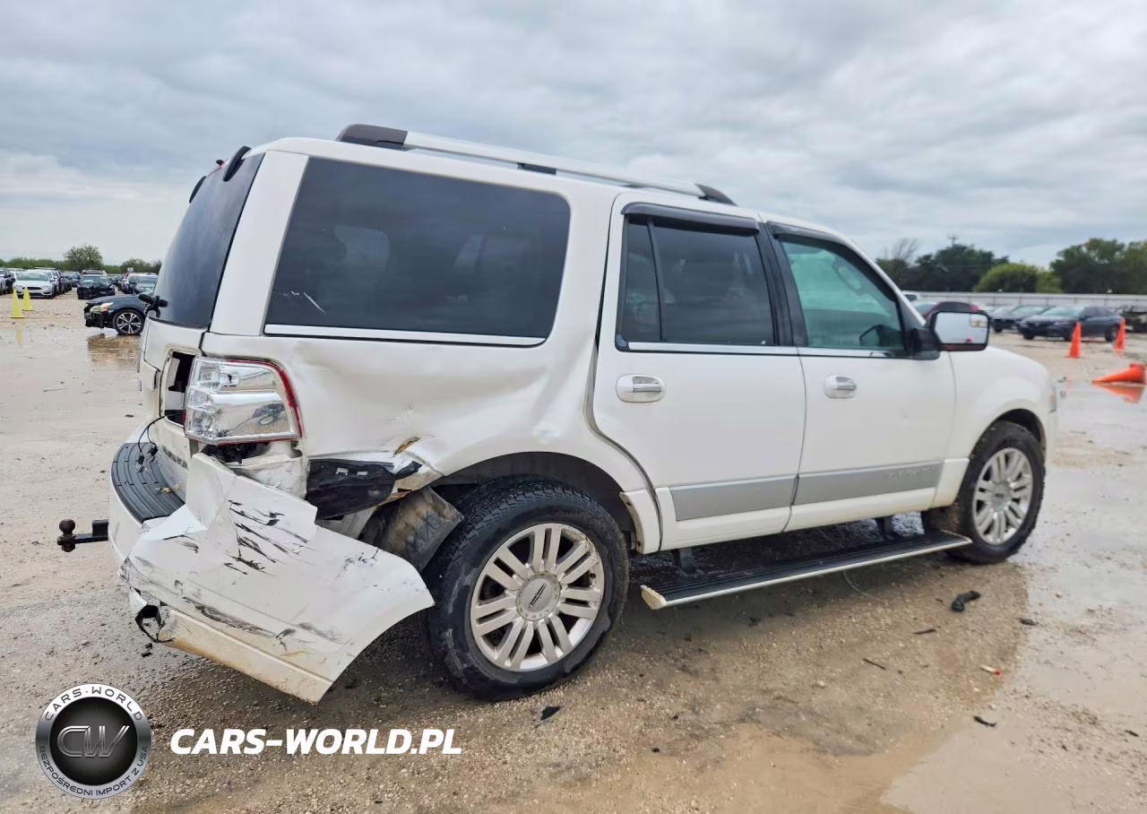2012 Lincoln Navigator VIN:5LMJJ2J53CEL06813 - 3