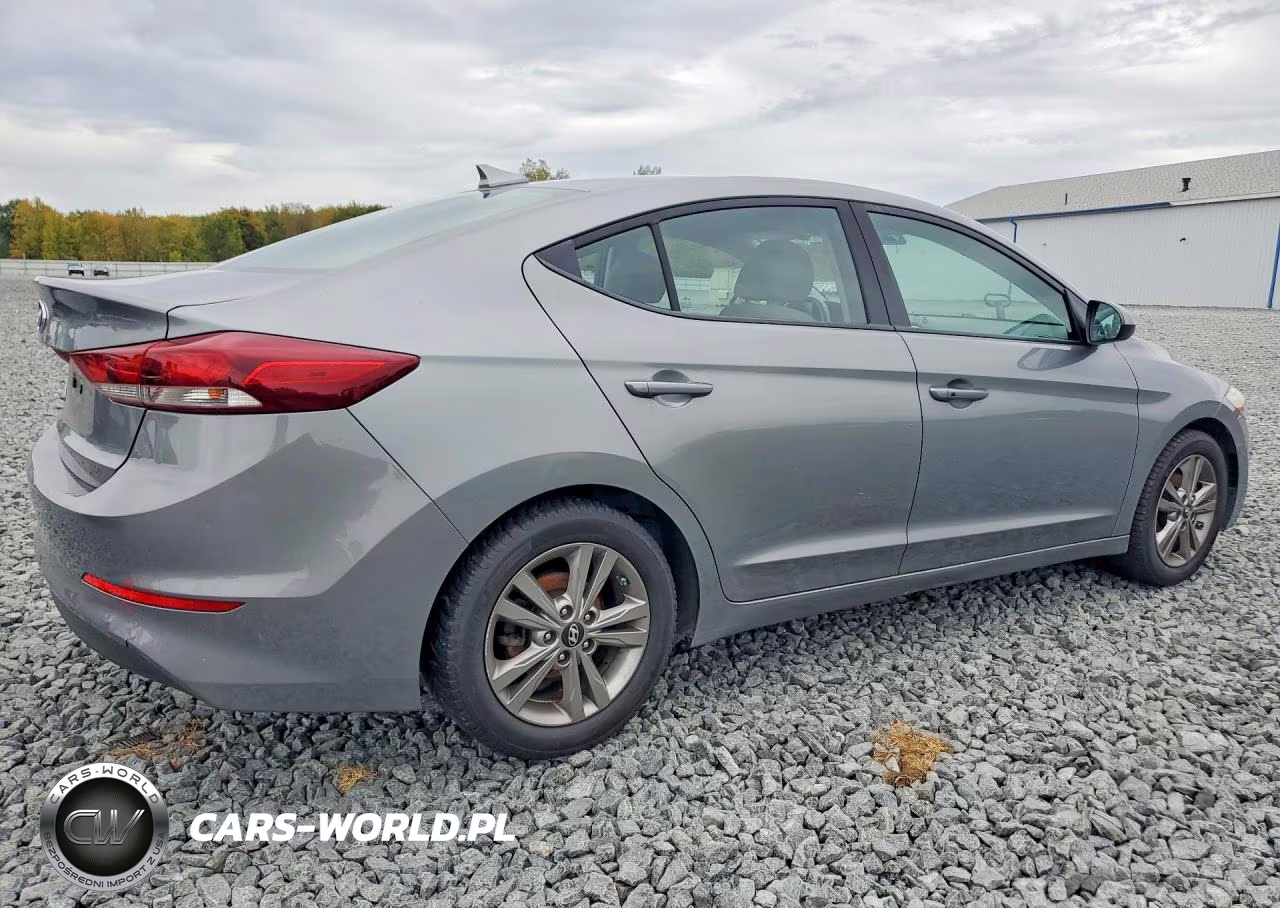 2018 Hyundai Elantra Value Edition VIN:KMHD84LF7JU666098 - 3