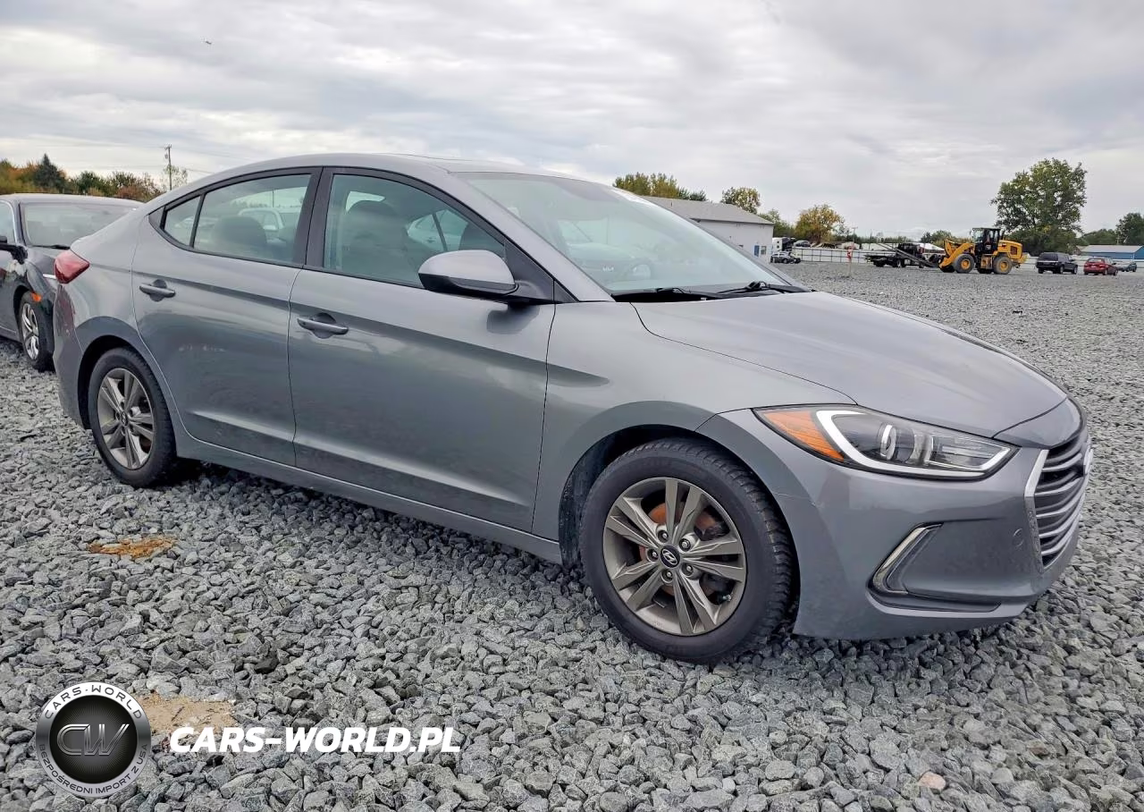 2018 Hyundai Elantra Value Edition VIN:KMHD84LF7JU666098 - 4