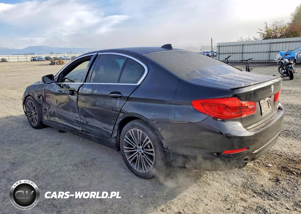 2019 BMW 530Xe VIN:WBAJB1C54KB375745 - 2