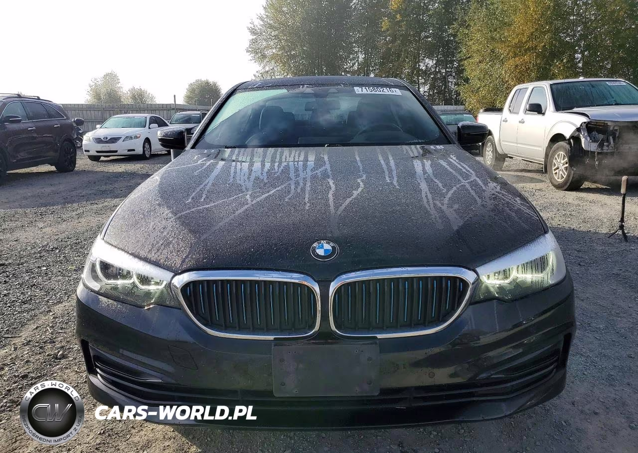 2019 BMW 530Xe VIN:WBAJB1C54KB375745 - 5