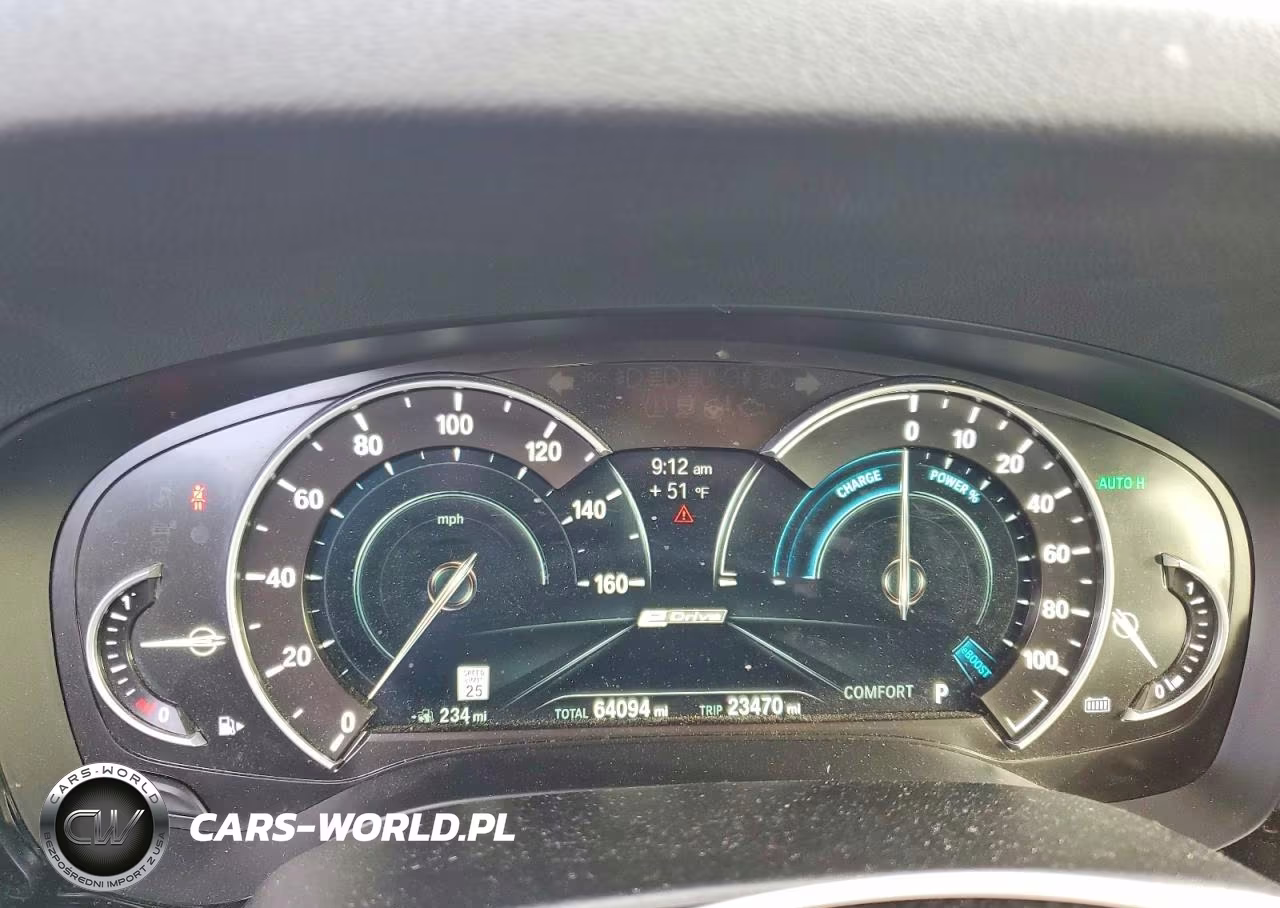 2019 BMW 530Xe VIN:WBAJB1C54KB375745 - 9