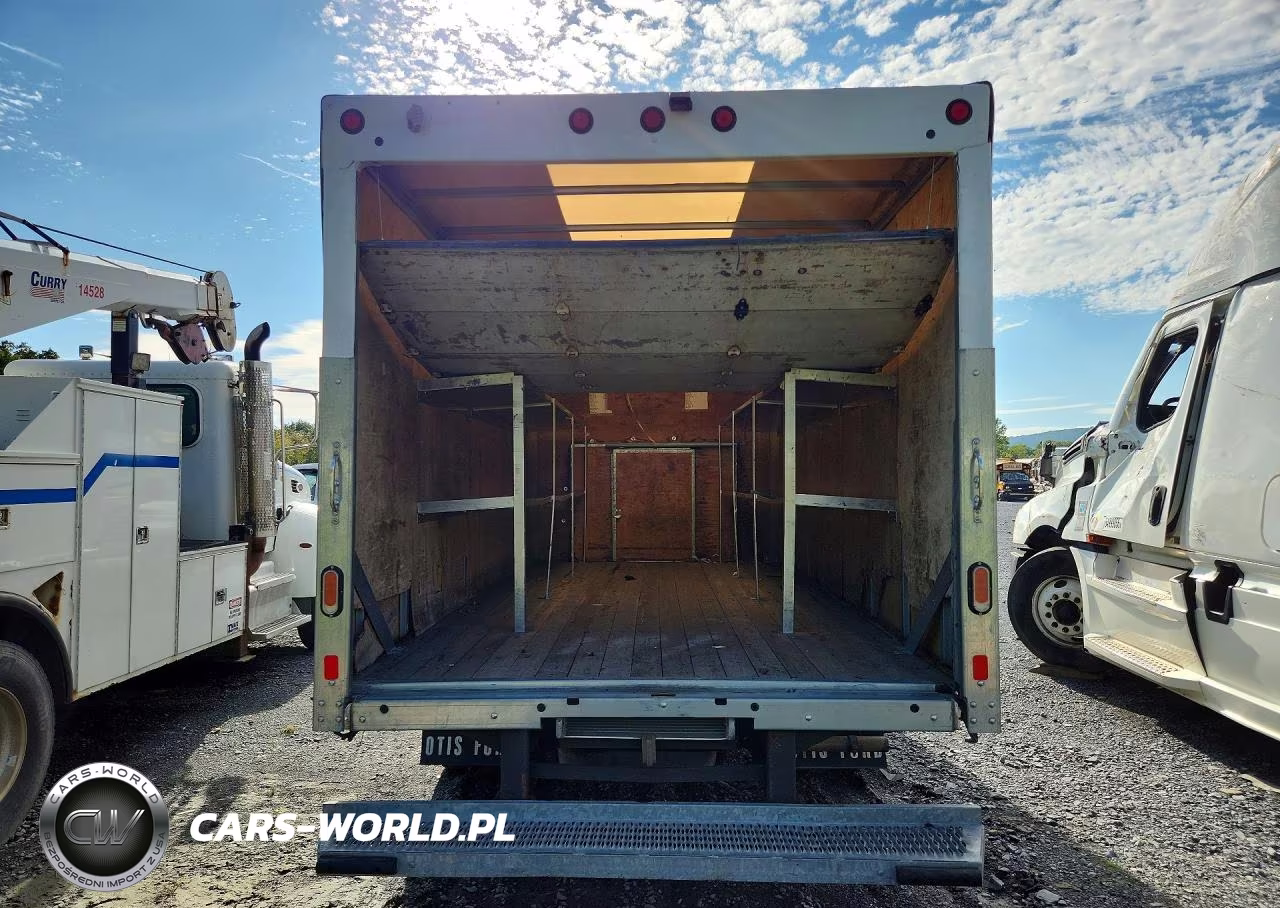 2019 Ford E-450 Cutaway VIN:1FDWE4F67KDC38272 - 6