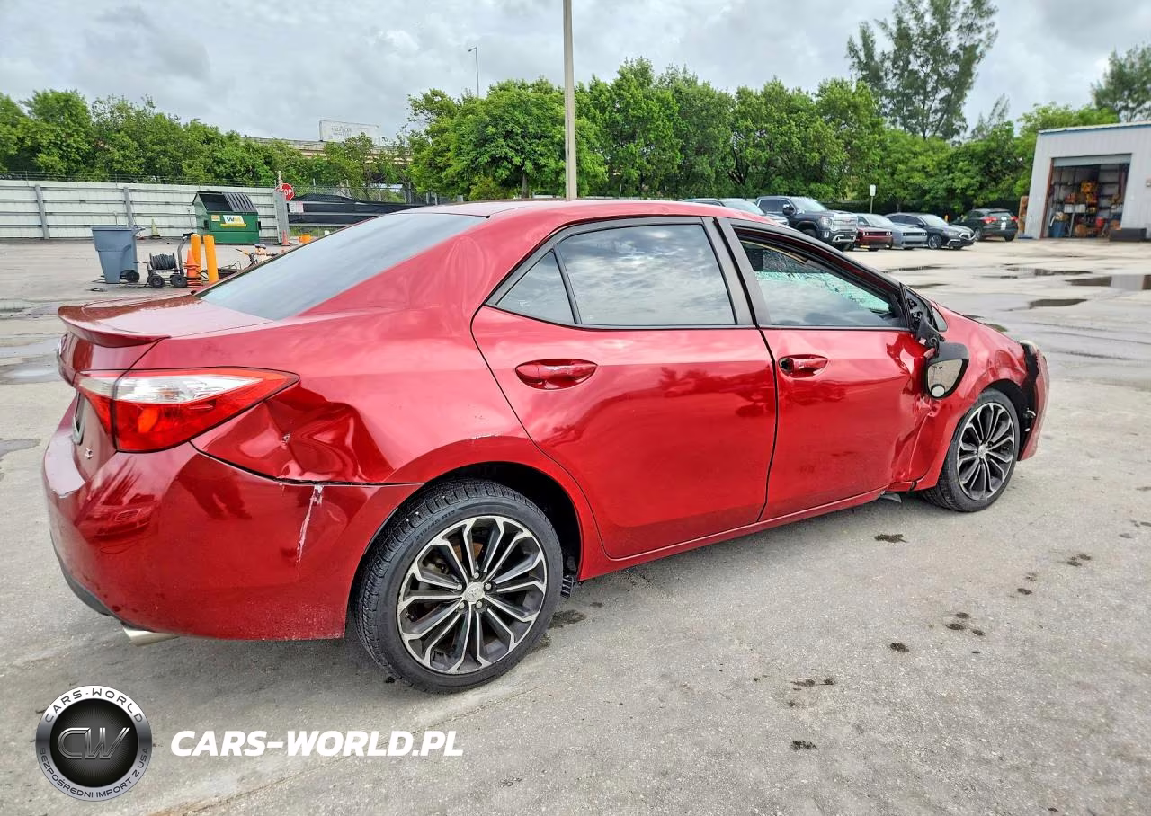 2015 Toyota Corolla S Plus VIN:2T1BURHE5FC395549 - 3