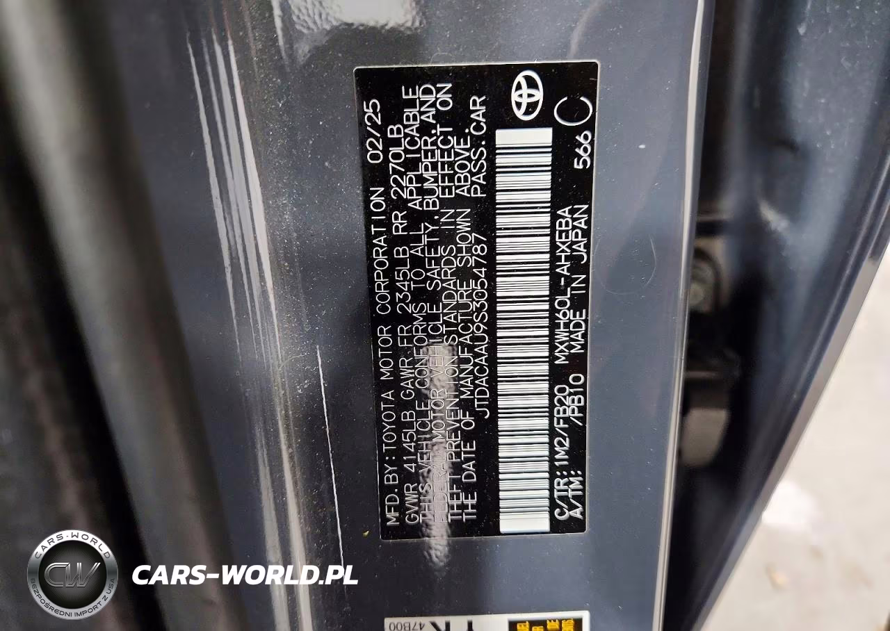 2025 Toyota Prius Le VIN:JTDACAAU9S3054787 - 12