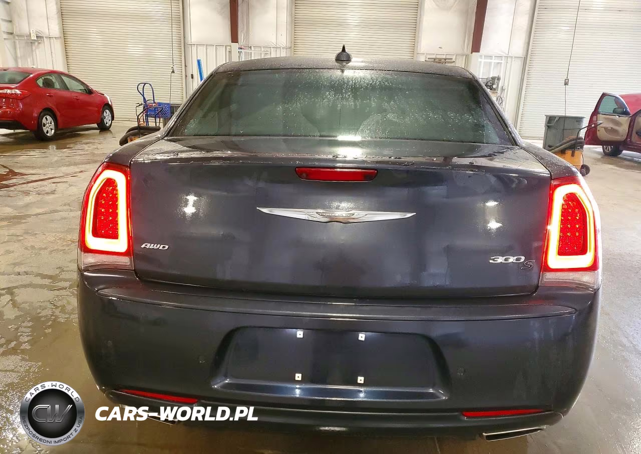 CHRYSLER 300 S VIN:2C3CCAGG5JH300521 - 6