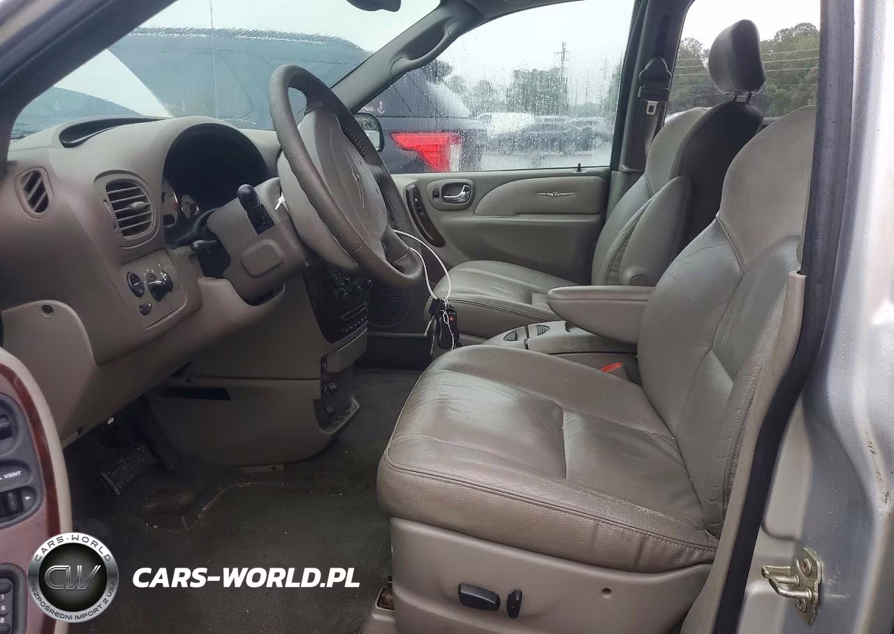 2003 Chrysler Town & Country Limited VIN:2C8GP64L53R163530 - 7