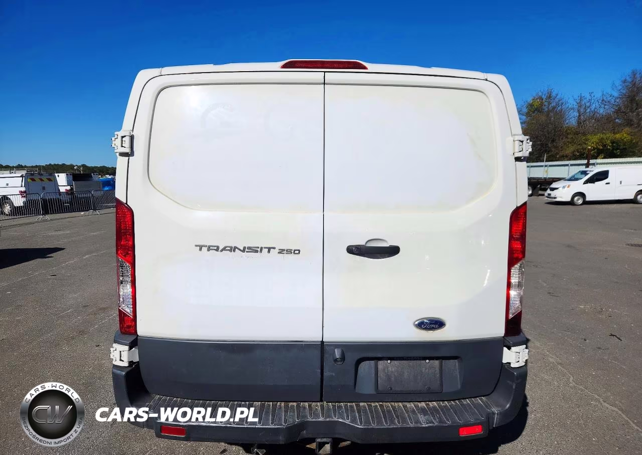 2018 Ford Transit T-250 VIN:1FTYR1ZMXJKA30522 - 6