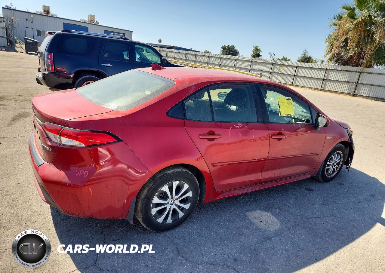 2020 Toyota Corolla Le VIN:JTDEBRBE1LJ004618 - 3