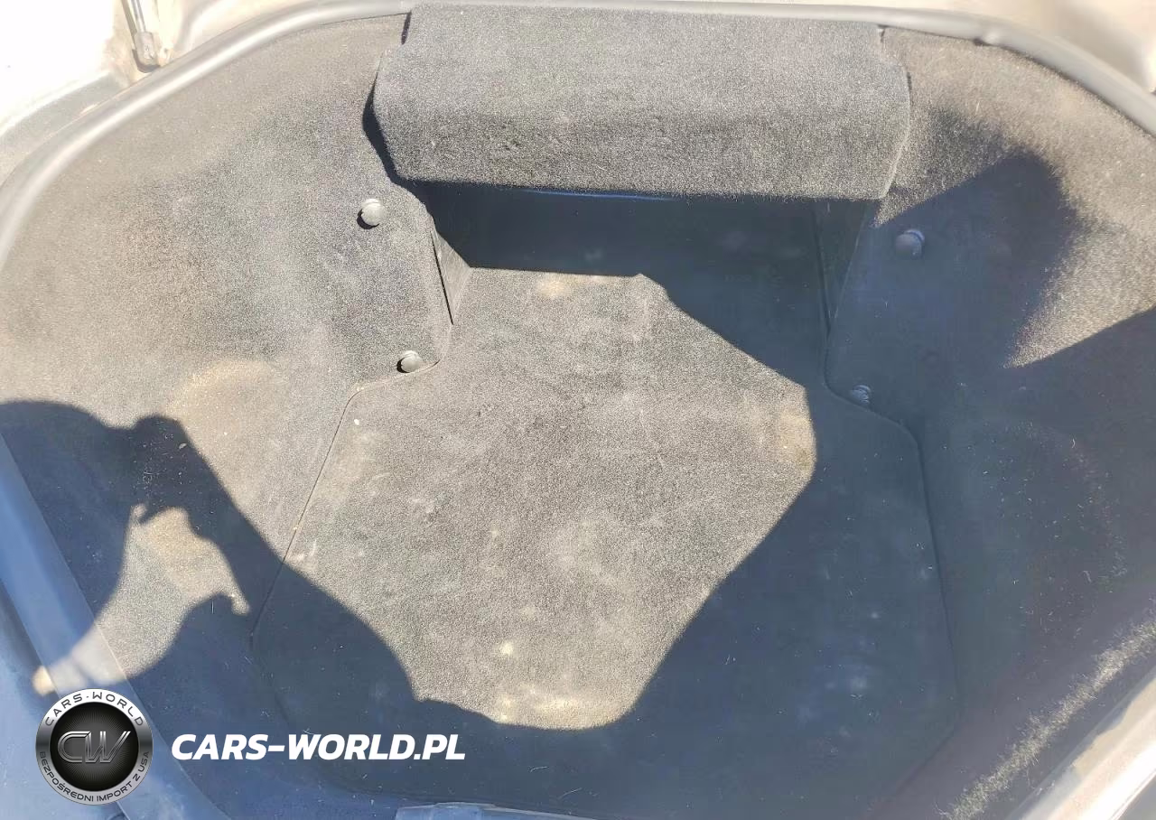 2014 Tesla Model S VIN:5YJSA1H11EFP64652 - 11