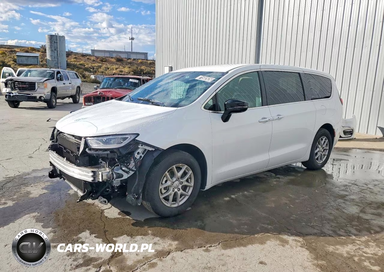 2026 Chrysler Pacifica Select VIN:2C4RC1BG5TR278093 - 1