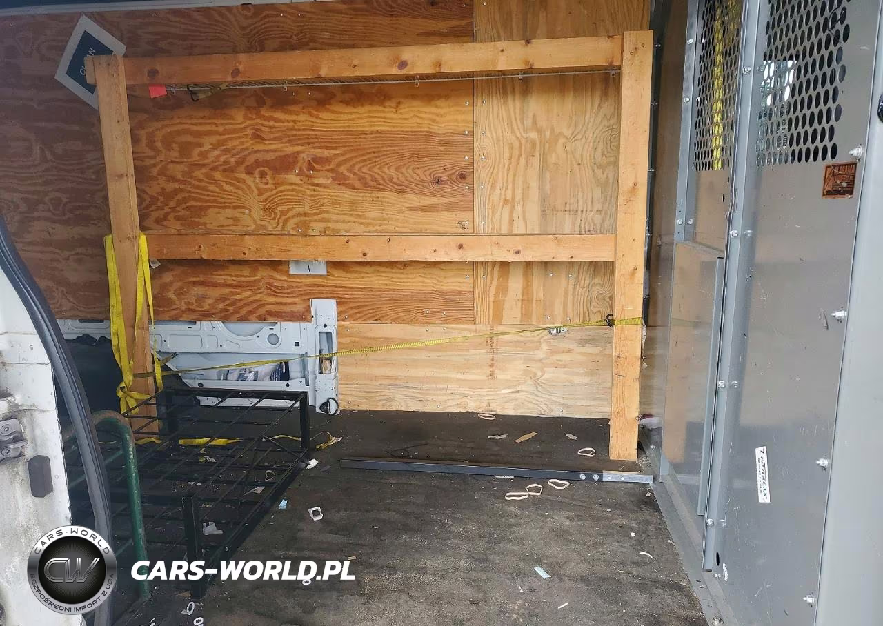 2020 Ford Transit T-250 VIN:1FTBR1C8XLKB10701 - 11