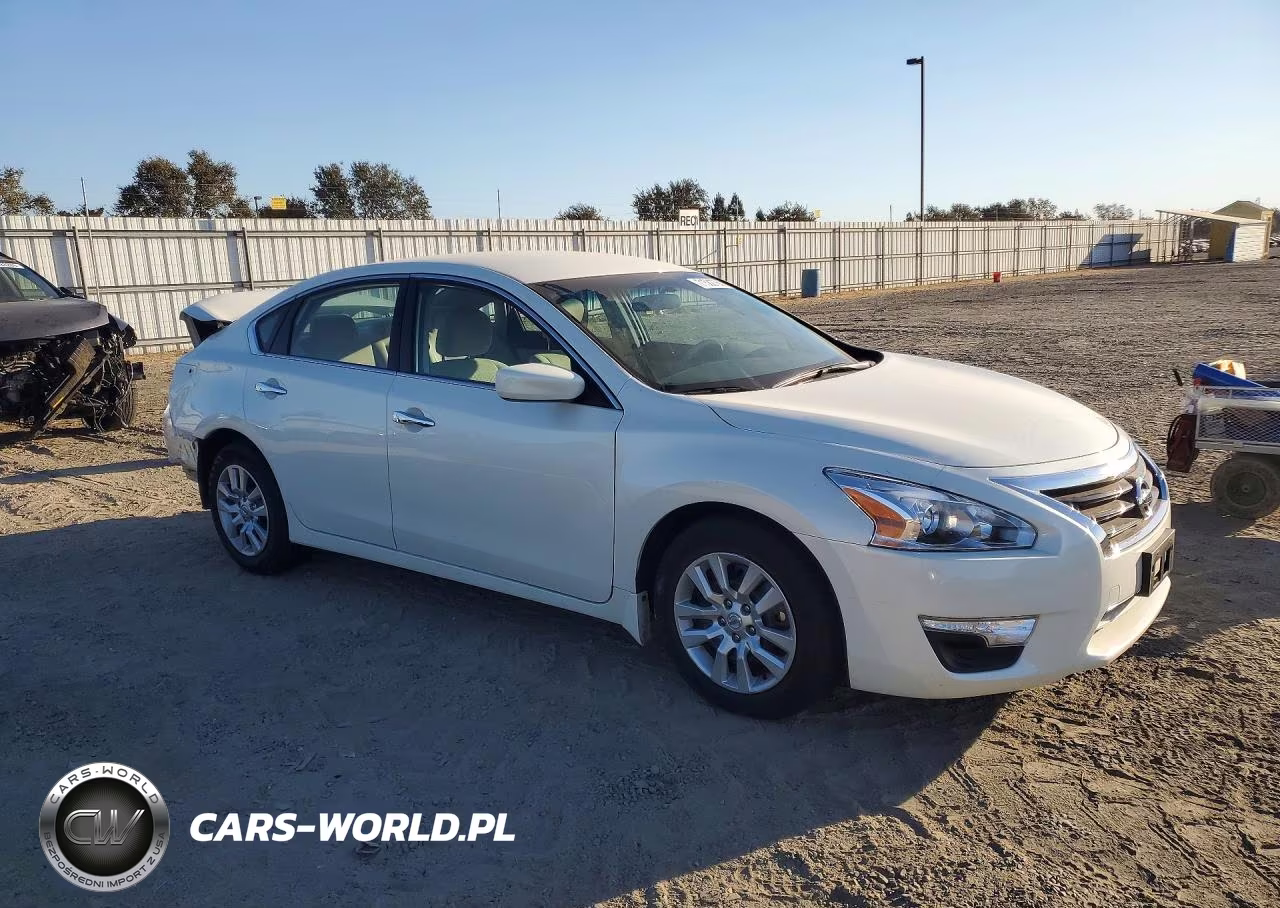 2015 Nissan Altima 2.5 S VIN:1N4AL3APXFC295789 - 4