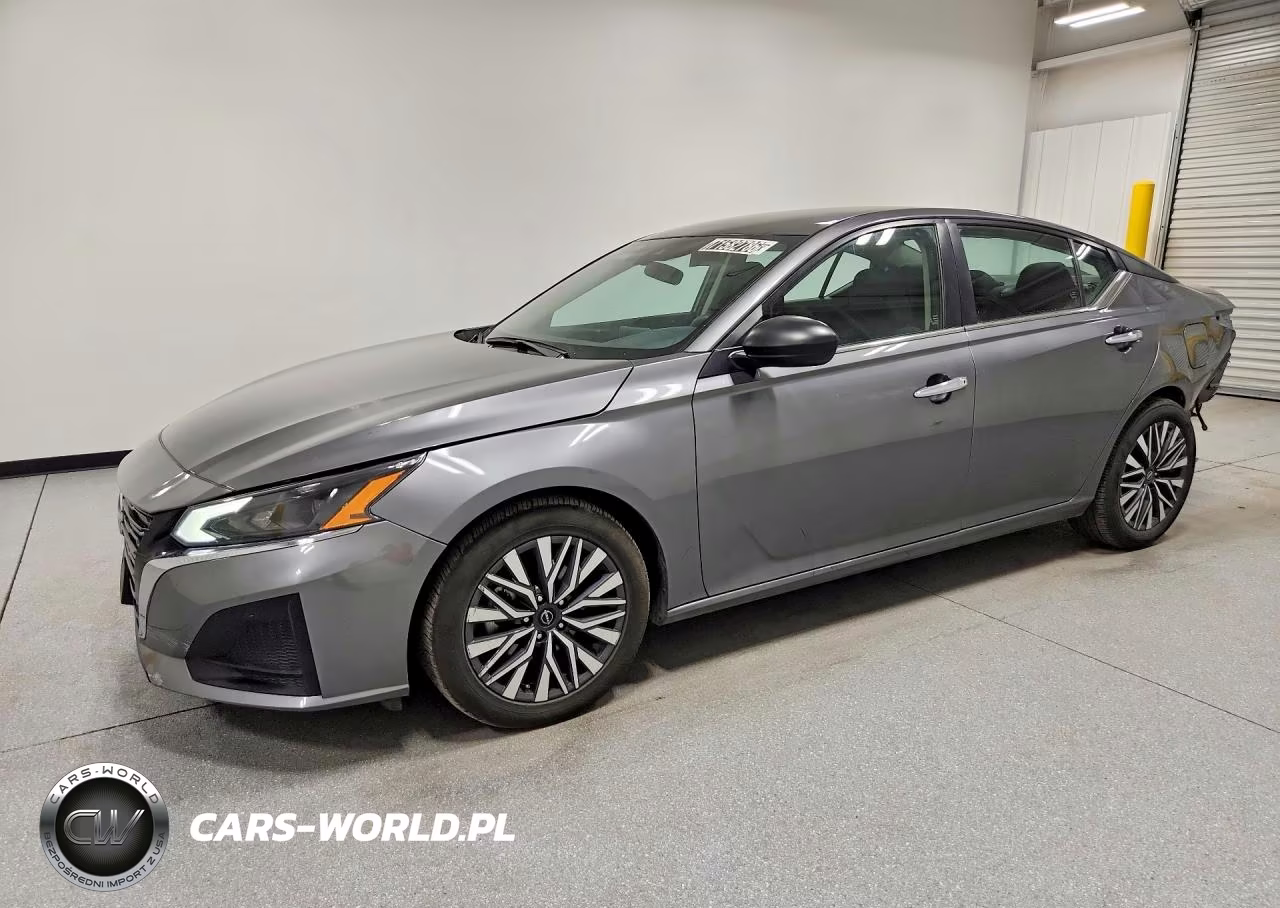 2024 Nissan Altima Sv