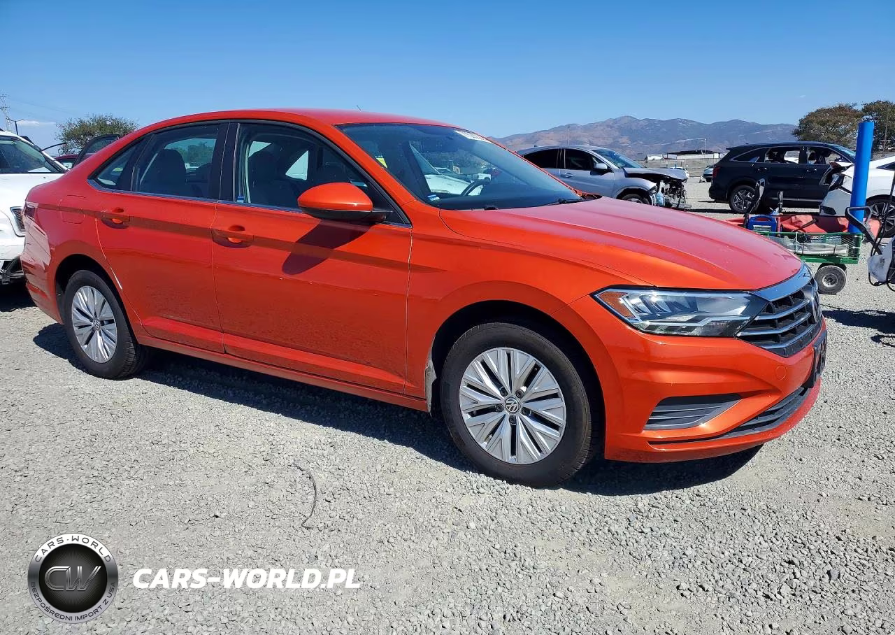 2019 Volkswagen Jetta S VIN:3VWCB7BU4KM184842 - 4