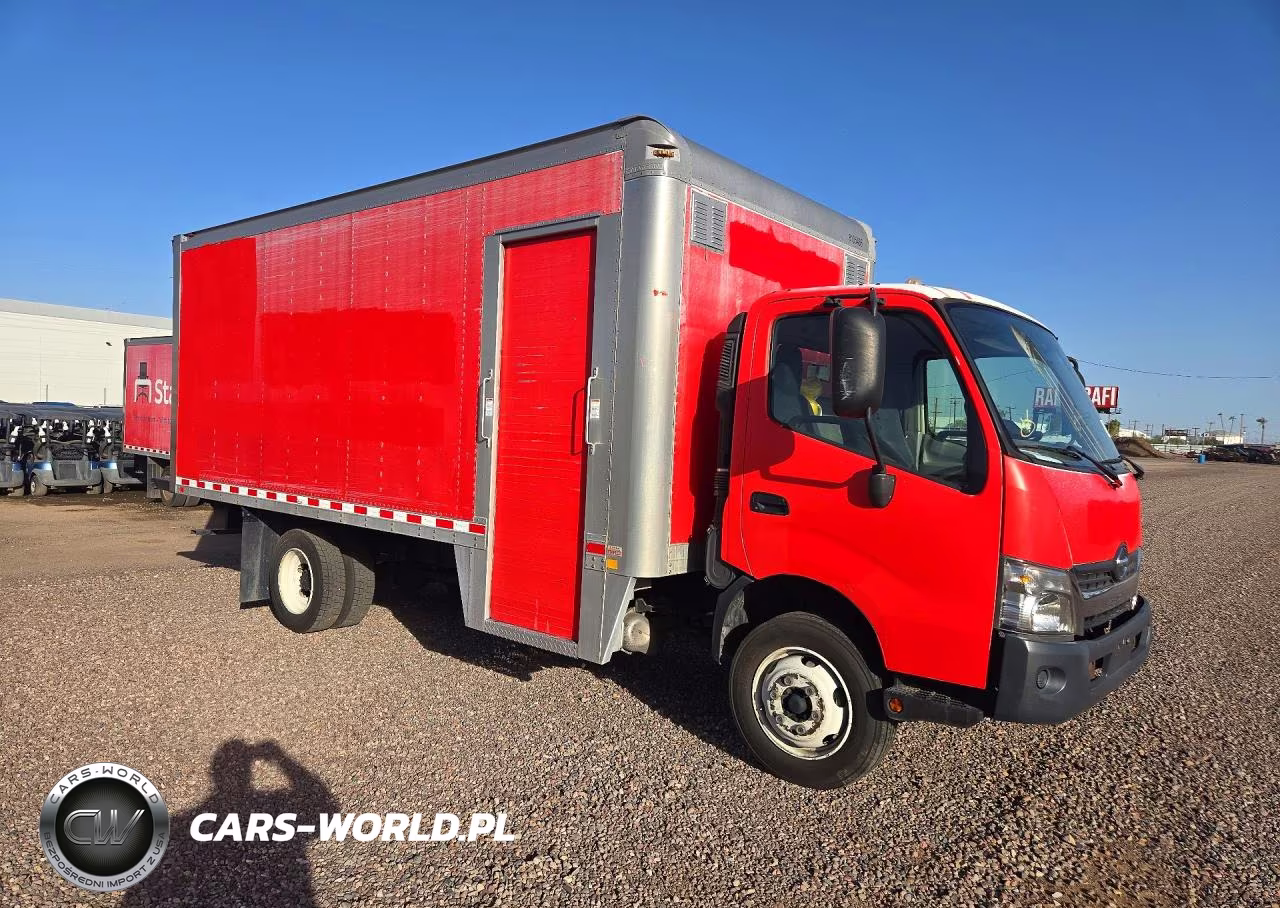 2017 Hino 195 Box Truck VIN:JHHSDM2H6HK005837 - 4