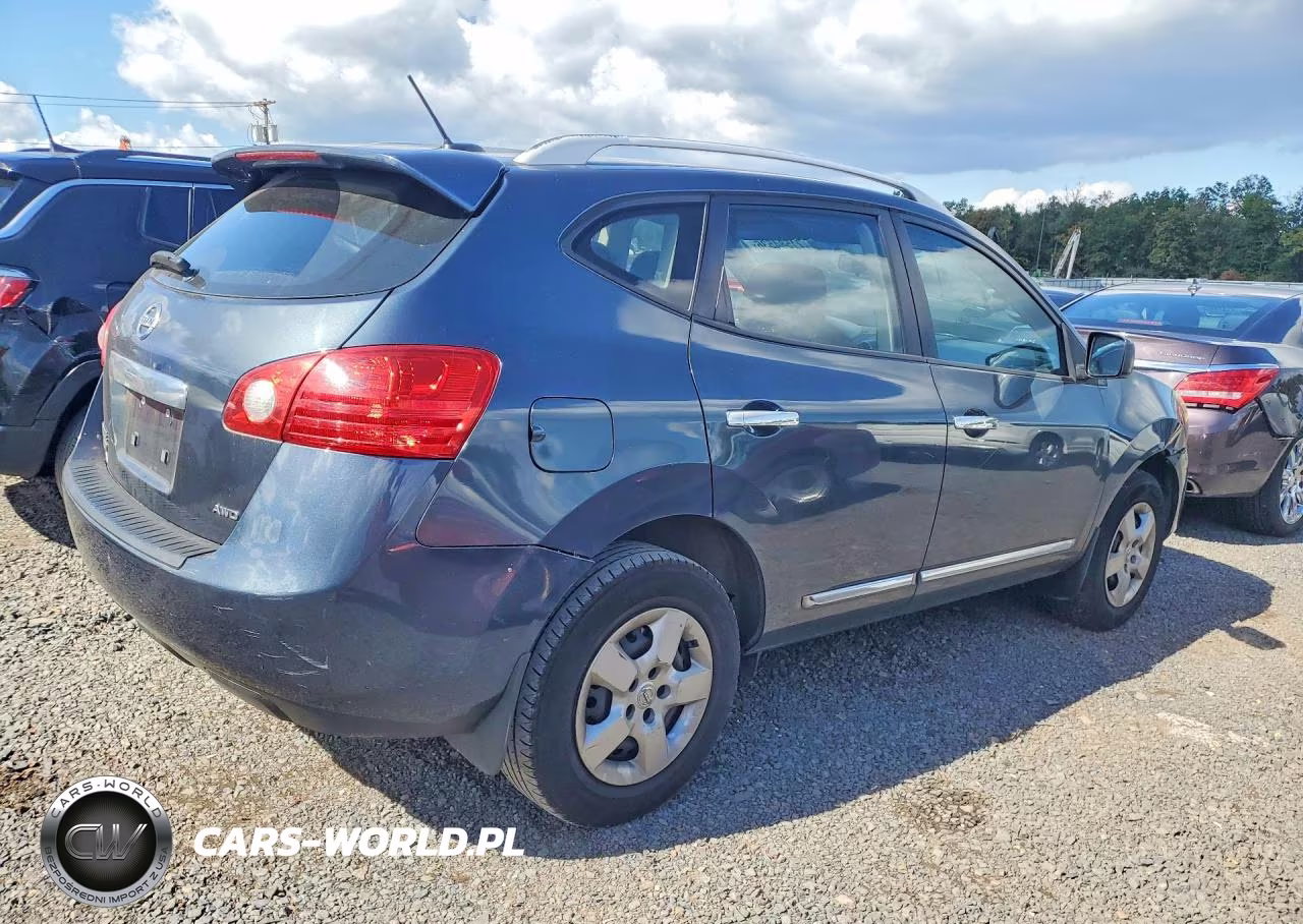 2014 Nissan Rogue Select S VIN:JN8AS5MV2EW710995 - 3