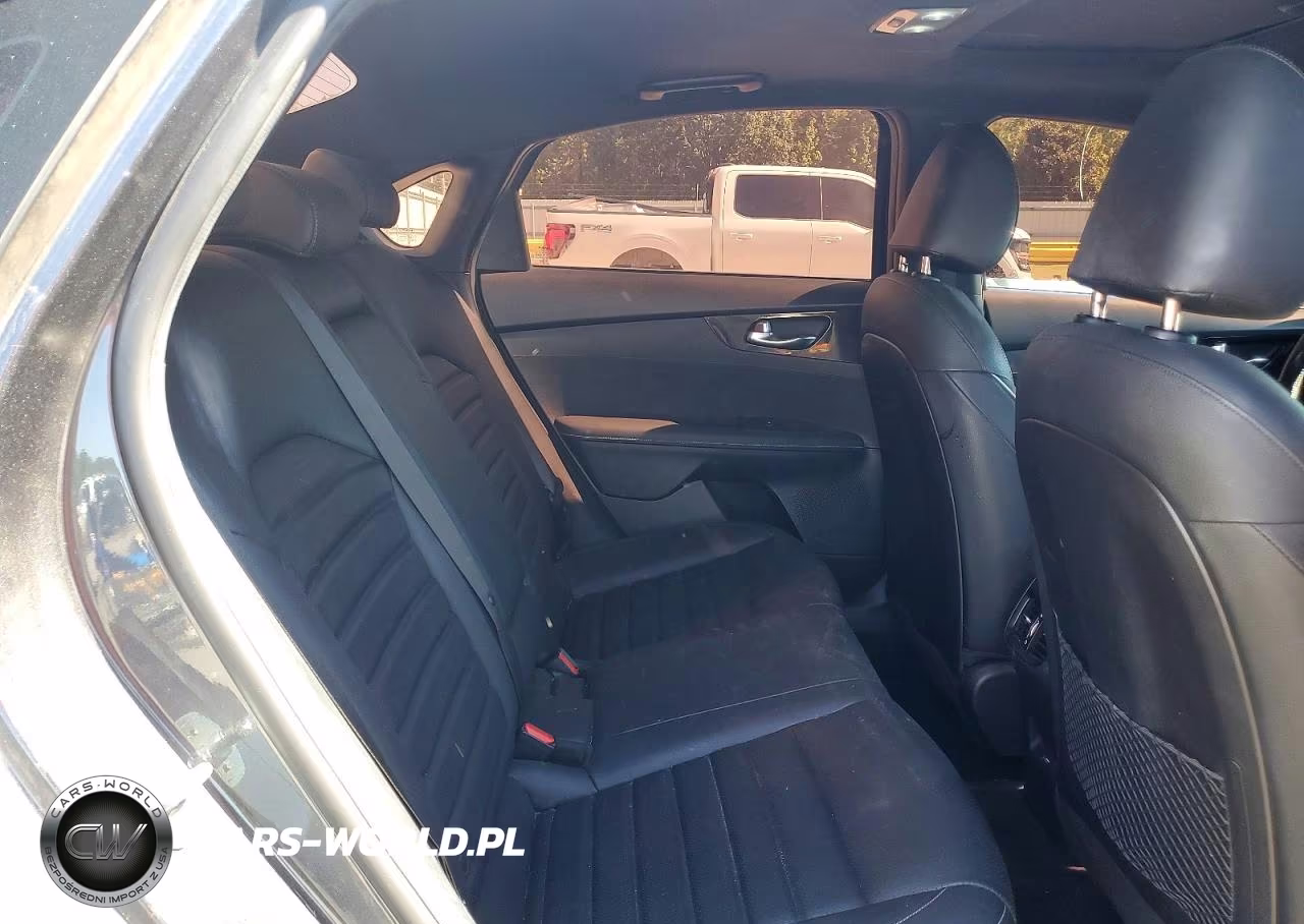 2023 Kia Forte Gt Line VIN:3KPF54AD6PE513436 - 10