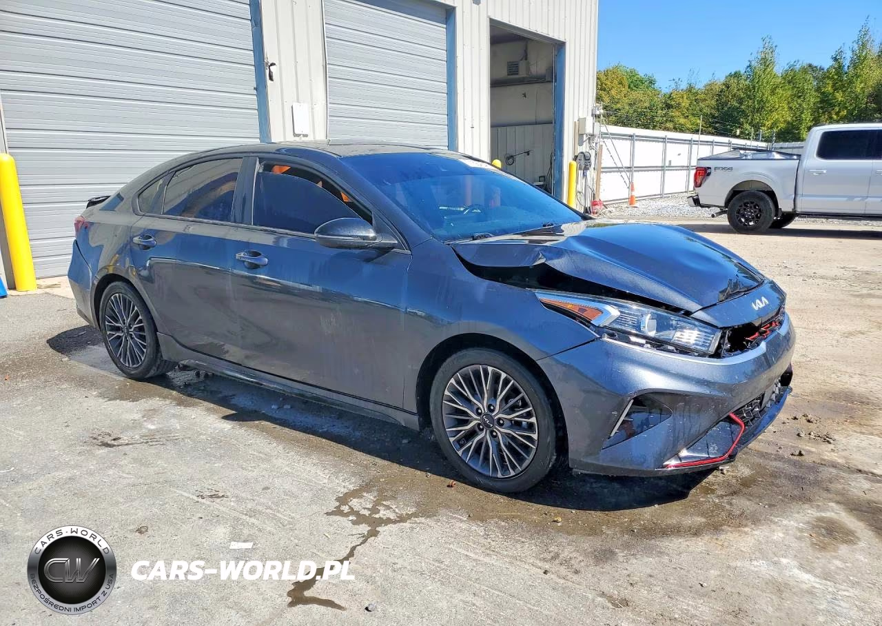 2023 Kia Forte Gt Line VIN:3KPF54AD6PE513436 - 4