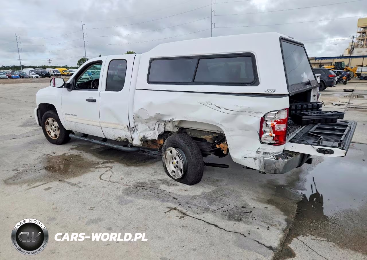 2011 Chevrolet Silverado C1500 Lt VIN:1GCRCSE09BZ245672 - 2