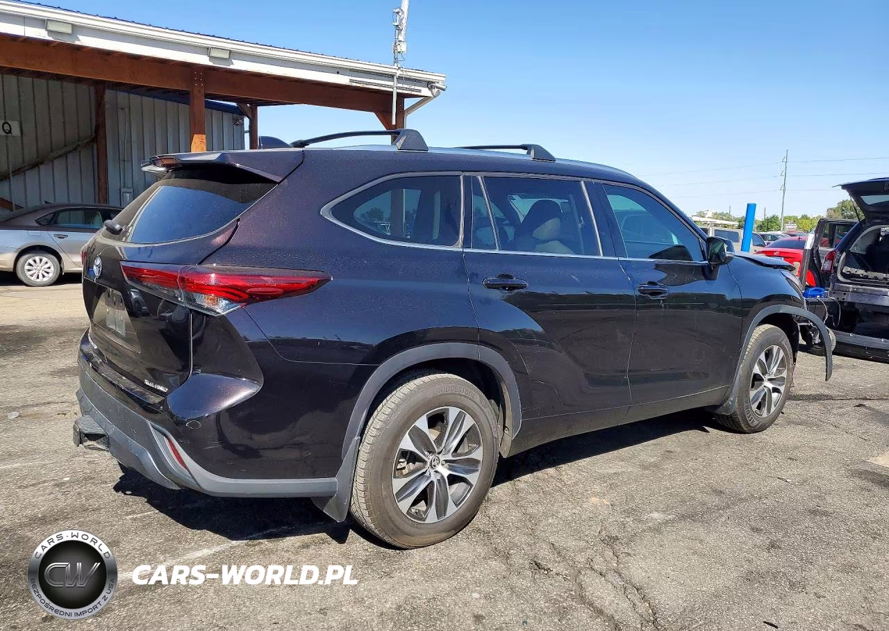 2020 Toyota Highlander Xle VIN:5TDHZRBH6LS018035 - 3
