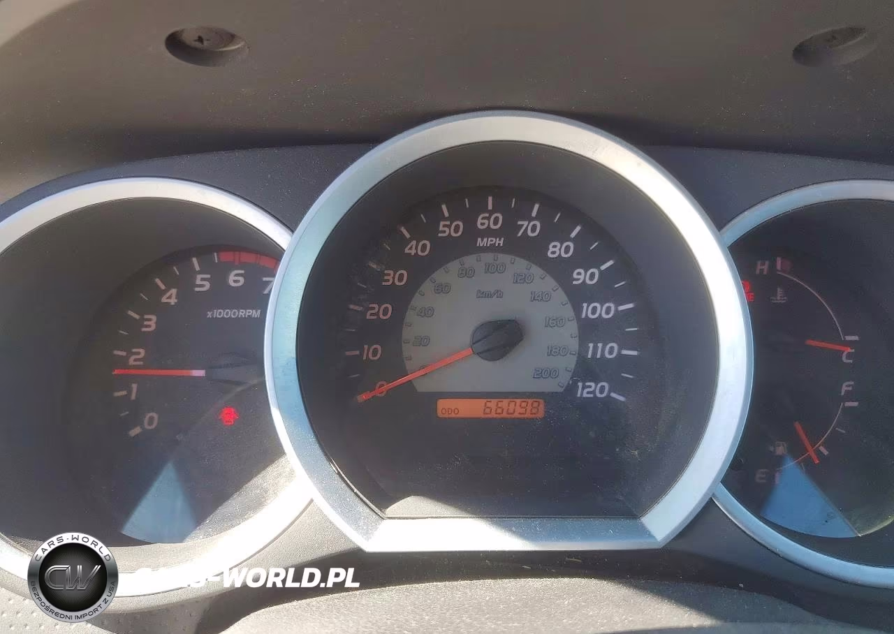 2008 Toyota Tacoma Base VIN:5TEPX42N18Z521864 - 9
