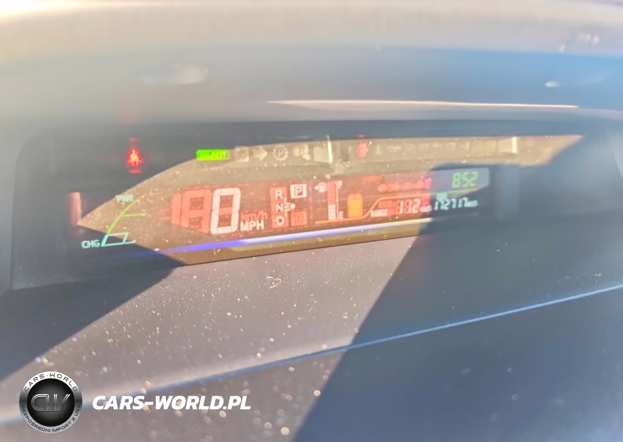 2014 Toyota Prius V Three VIN:JTDZN3EU2EJ012500 - 9