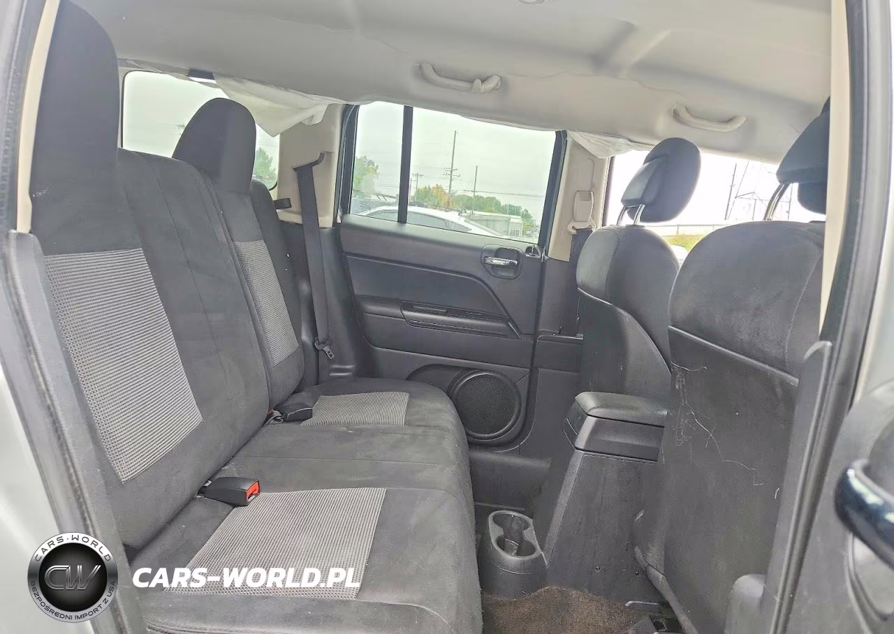 2013 Jeep Patriot Sport VIN:1C4NJRBB3DD243077 - 10