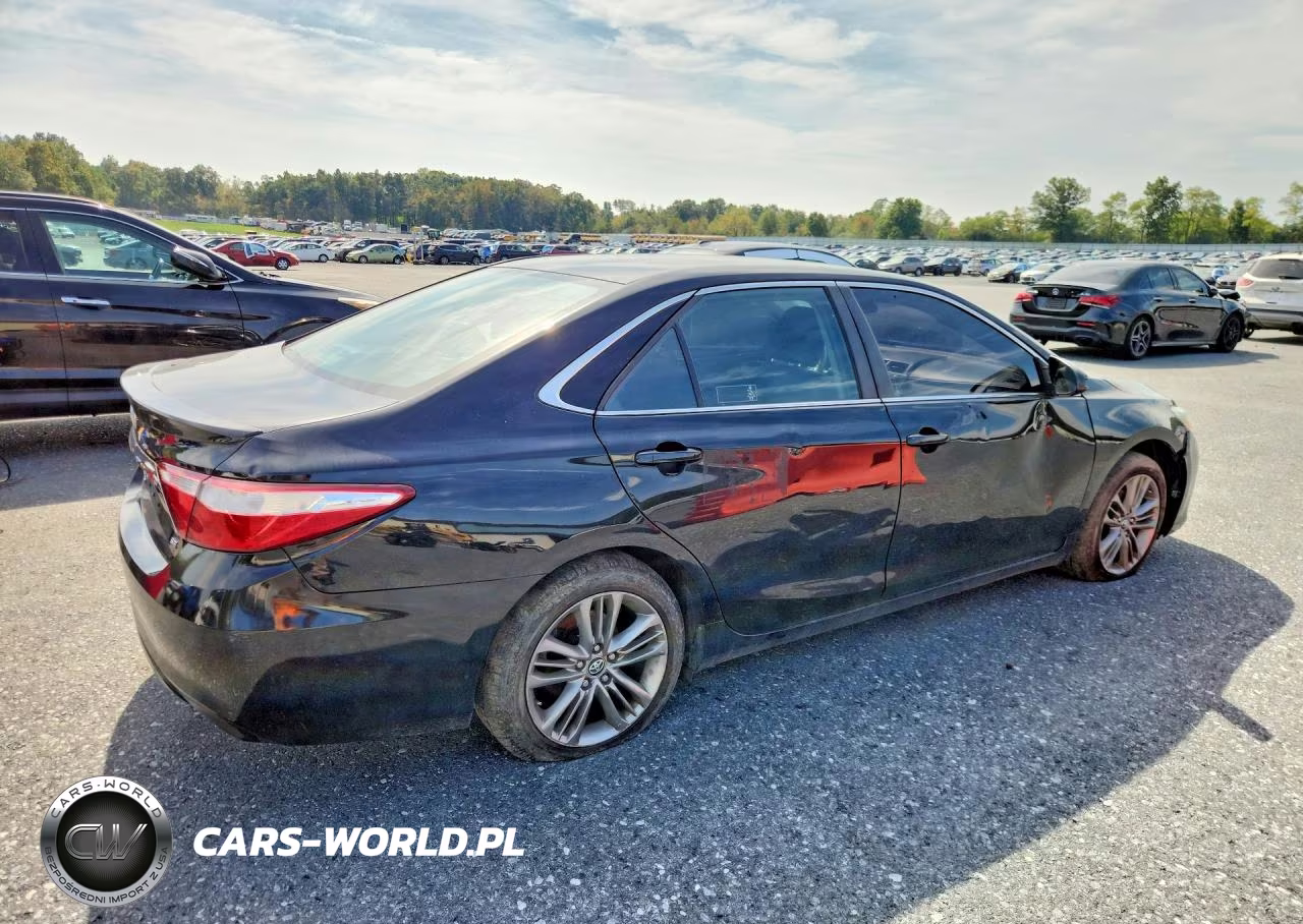 2017 Toyota Camry Se VIN:4T1BF1FK1HU344619 - 3
