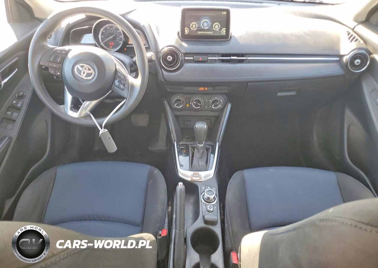 2018 Toyota Yaris Ia Base VIN:3MYDLBYV1JY314396 - 8