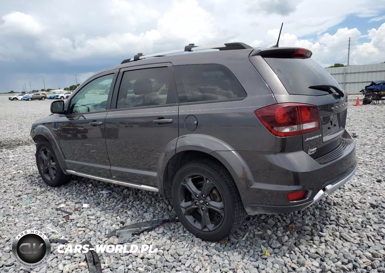 2020 Dodge Journey Crossroad VIN:3C4PDCGB3LT261111 - 2