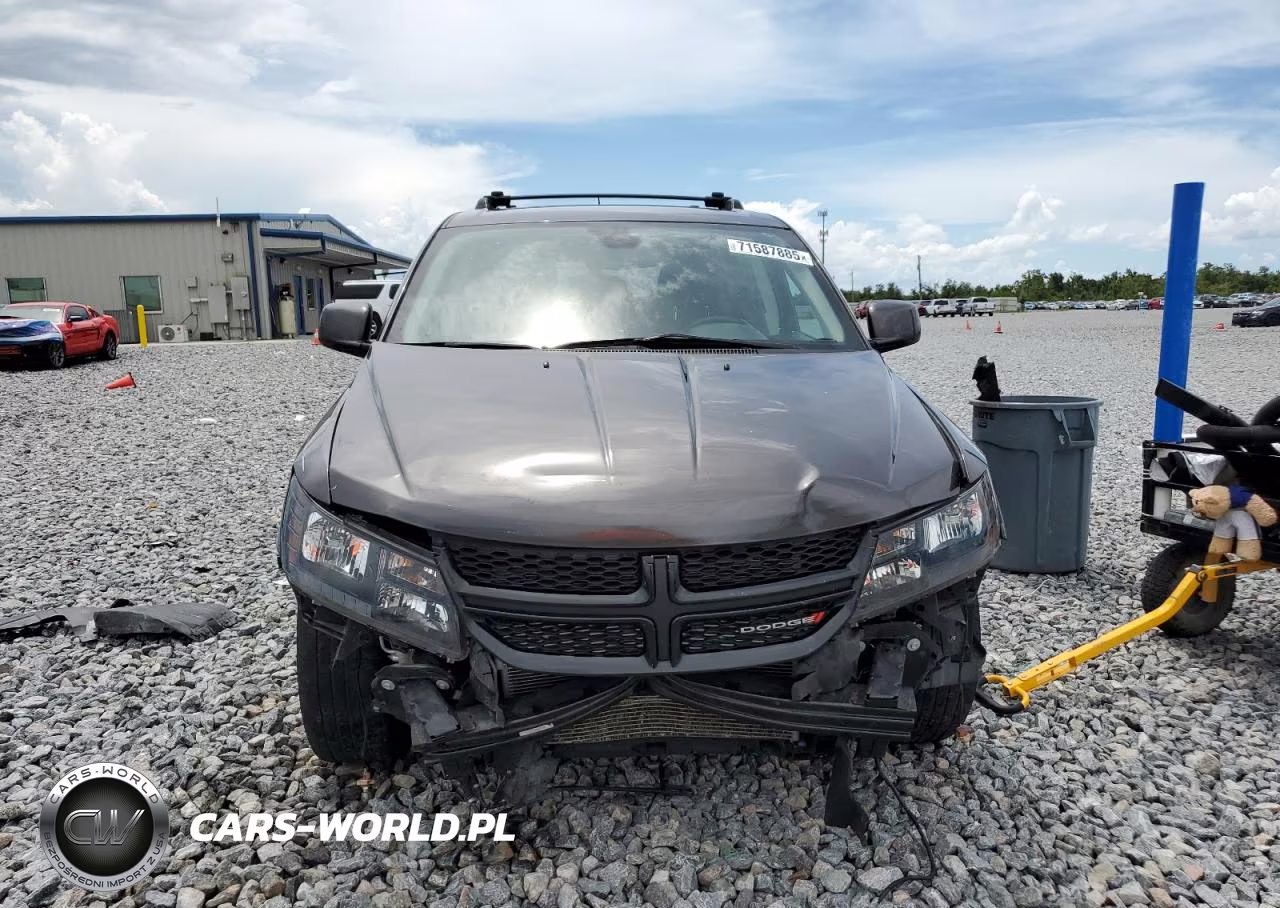 2020 Dodge Journey Crossroad VIN:3C4PDCGB3LT261111 - 5