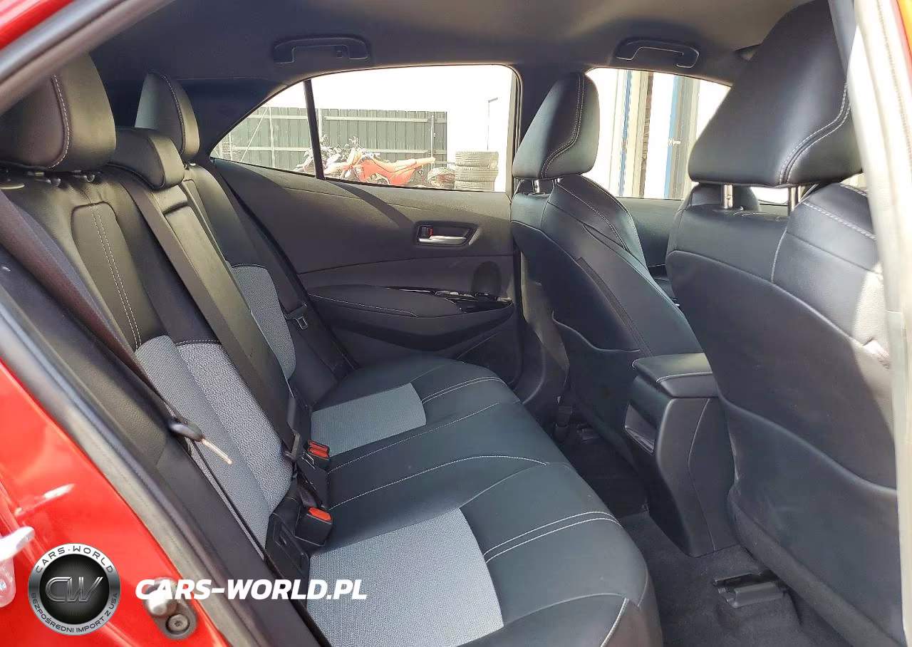 2021 Toyota Corolla Xse VIN:JTNA4MBE1M3106580 - 10