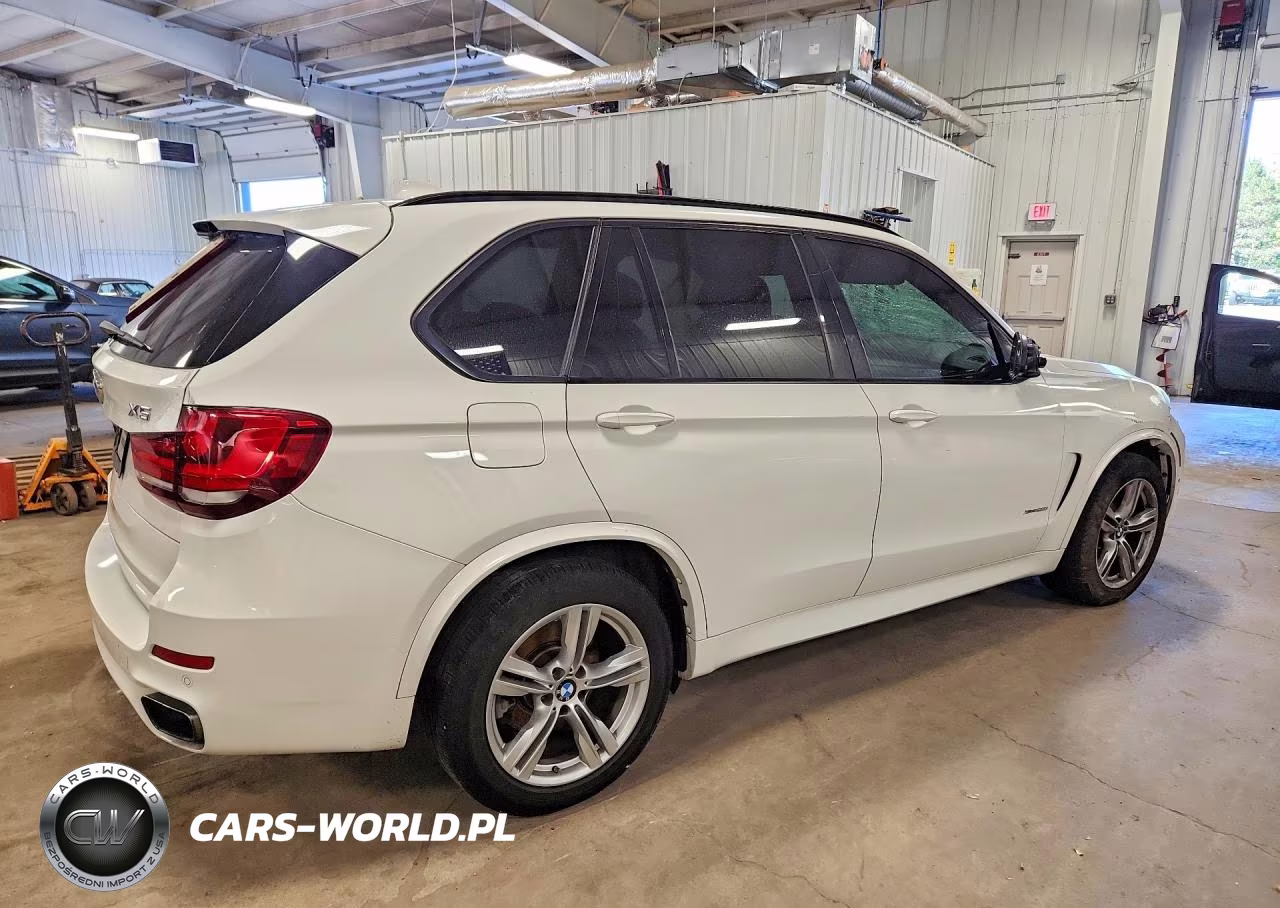 2015 BMW X5 xDrive50I VIN:5UXKR6C53F0J74032 - 3