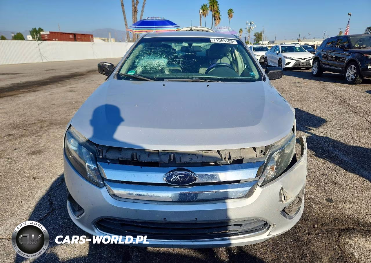 2010 Ford Fusion S VIN:3FAHP0GA2AR257729 - 5