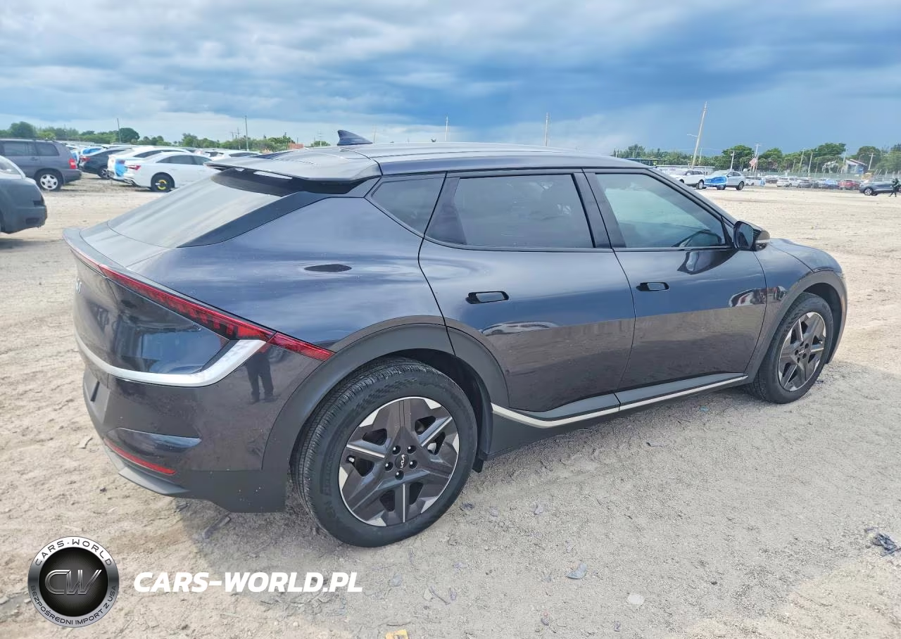2025 Kia Ev6 Light Long Range VIN:5XYC34JA9SG010588 - 3
