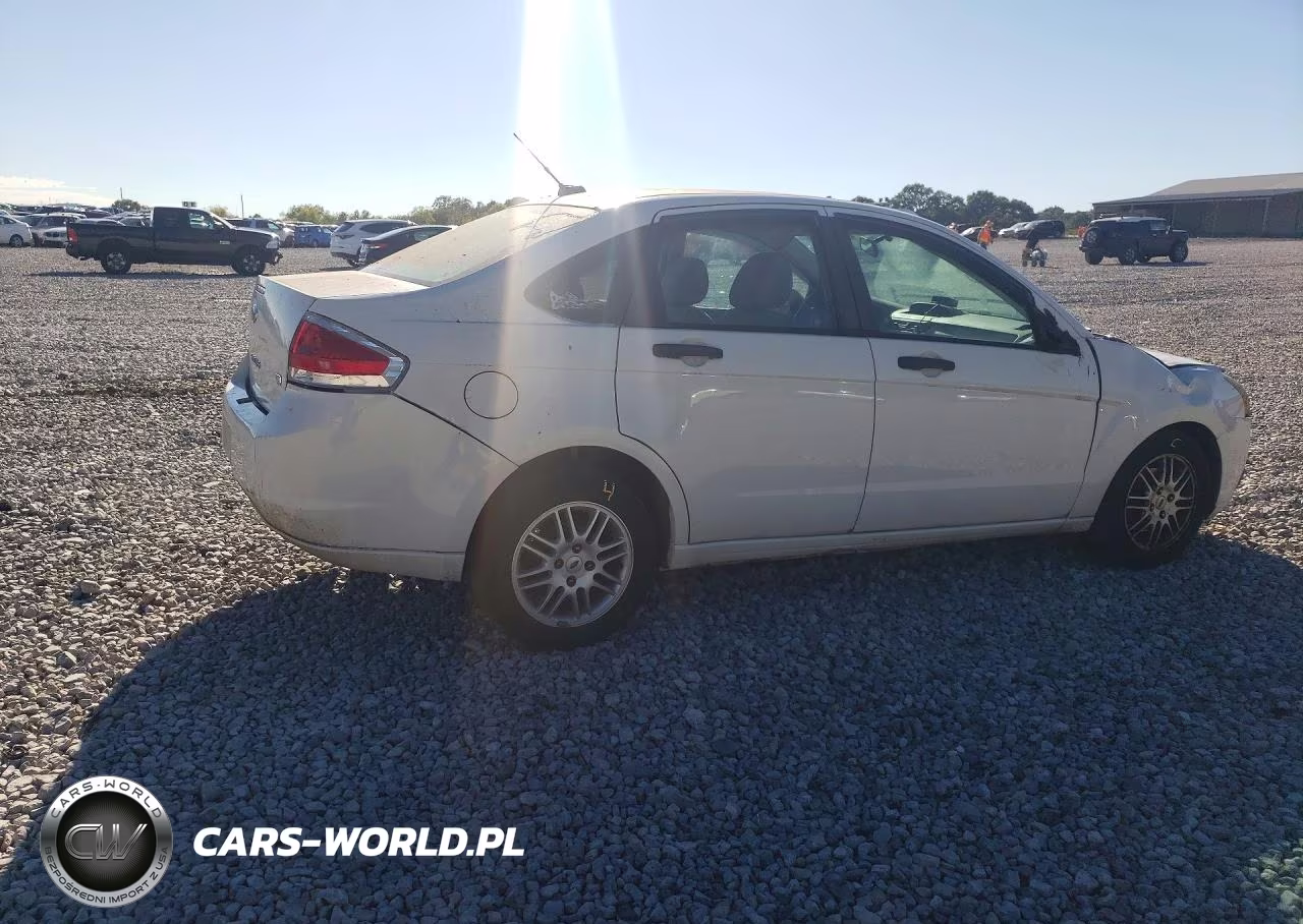 2011 Ford Focus Se VIN:1FAHP3FN4BW173738 - 3