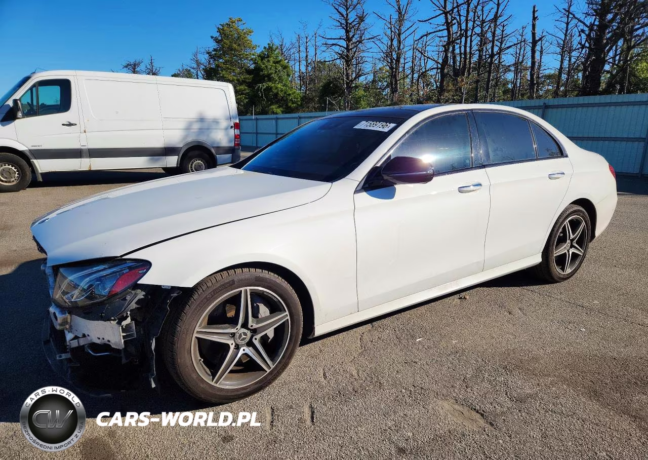 2018 Mercedes-Benz E 300 4Matic VIN:WDDZF4KB8JA298861 - 1