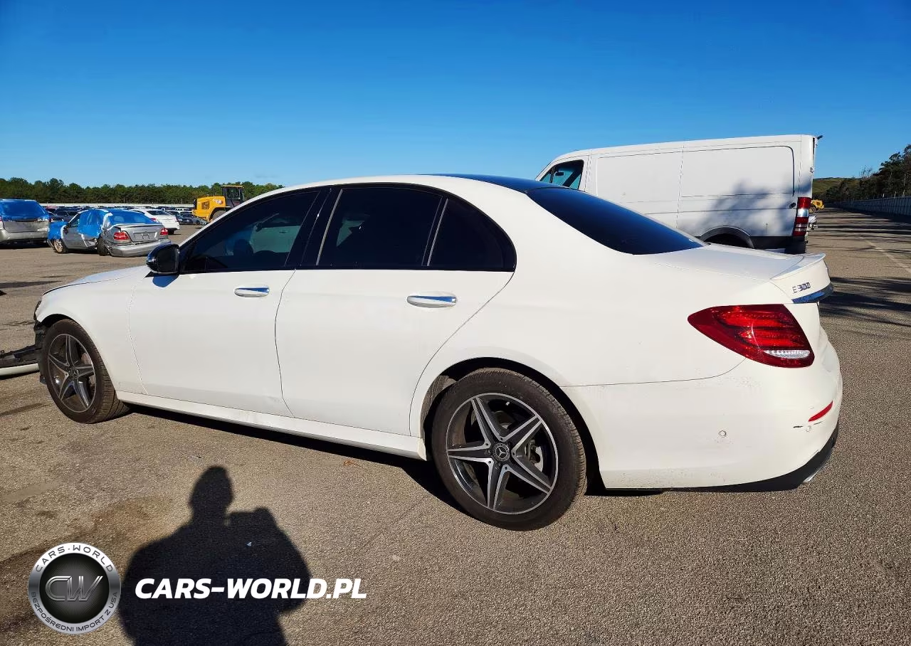 2018 Mercedes-Benz E 300 4Matic VIN:WDDZF4KB8JA298861 - 2