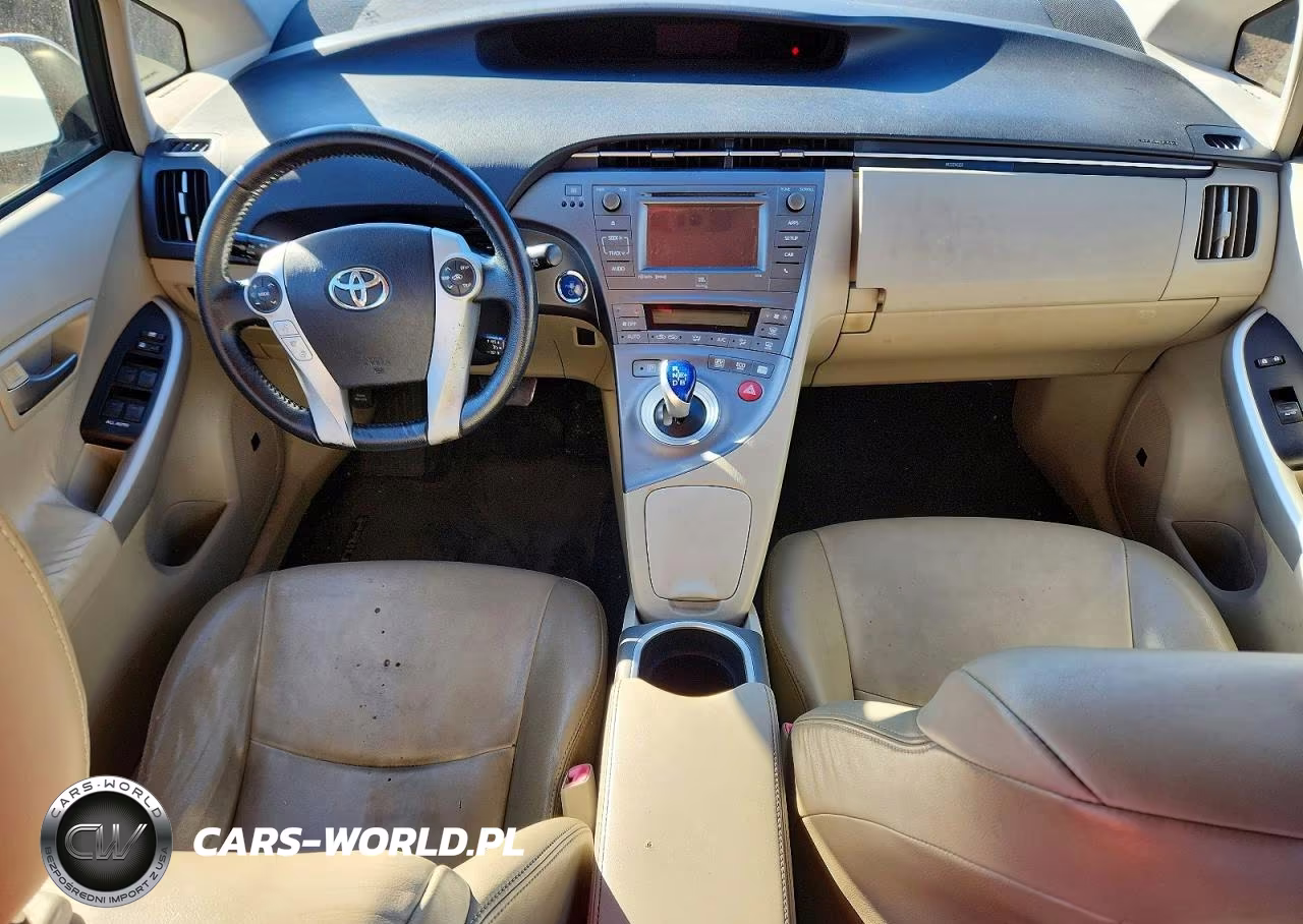 2013 Toyota Prius Four VIN:JTDKN3DU6D1674842 - 8