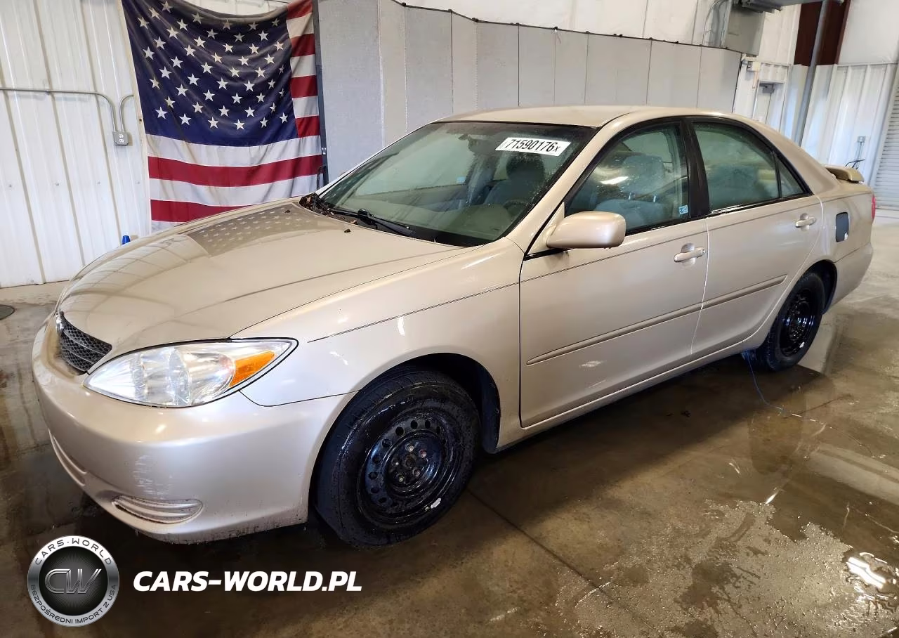 2004 Toyota Camry Le VIN:4T1BE32K44U357945 - 1