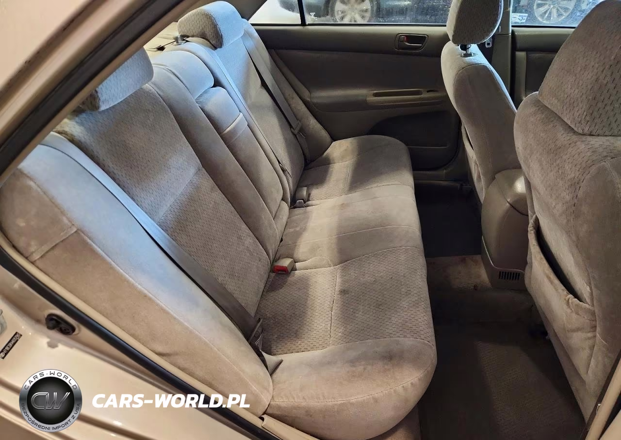 2004 Toyota Camry Le VIN:4T1BE32K44U357945 - 10