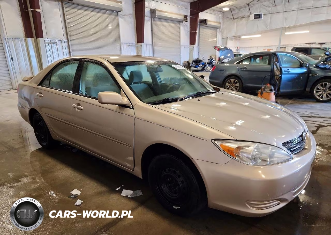 2004 Toyota Camry Le VIN:4T1BE32K44U357945 - 4