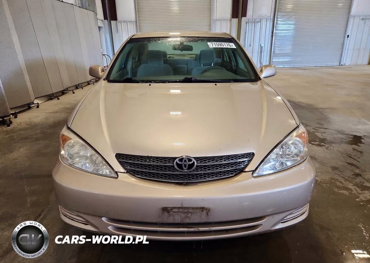 2004 Toyota Camry Le VIN:4T1BE32K44U357945 - 5