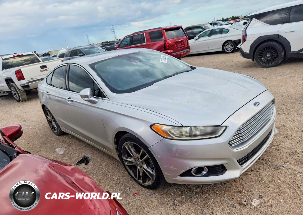 2013 Ford Fusion Titanium VIN:3FA6P0K97DR138373 - 4