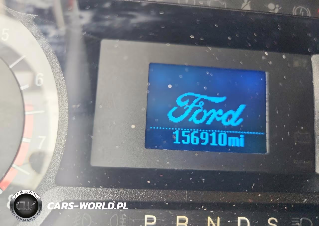 2015 Ford Fusion S VIN:3FA6P0G70FR132215 - 9