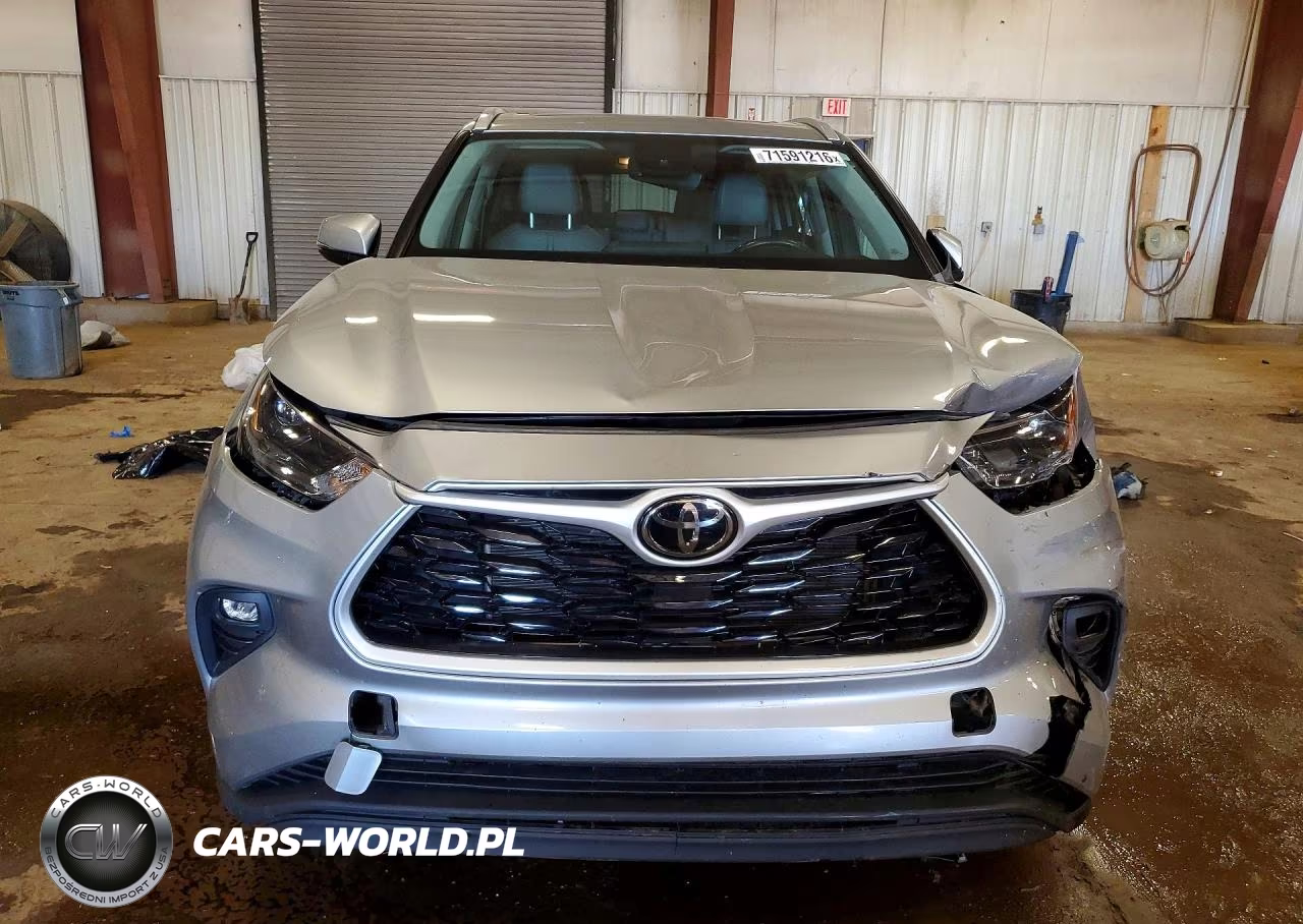 2022 Toyota Highlander Xle VIN:5TDGZRBH0NS575179 - 5